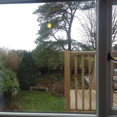 Beech House 20 Minute Walk To Airport *