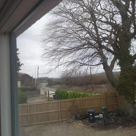 Beech House 20 Minute Walk To Airport * Bristol